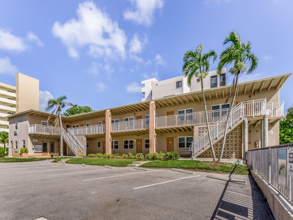 Naples Condo 1009964