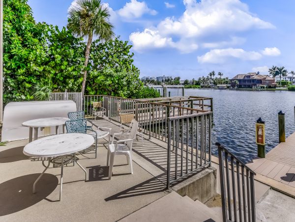 Naples Condo 1009964