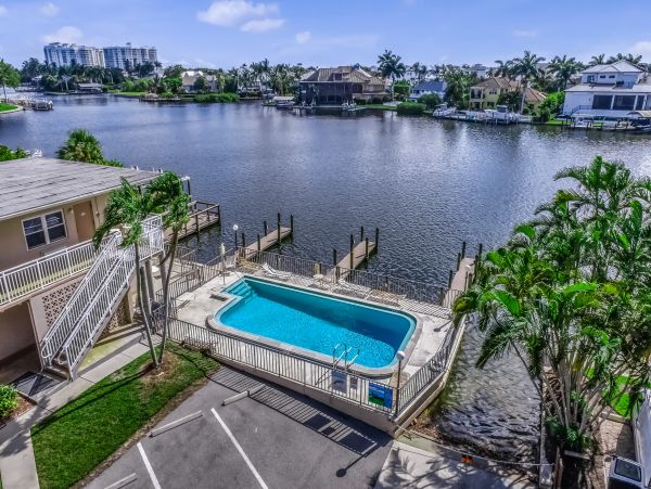 Naples Condo 1009964