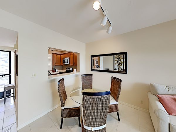 Naples Condo 1009965