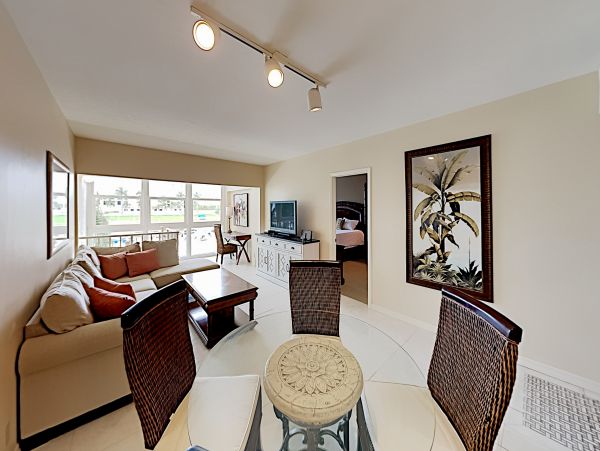 Naples Condo 1009965