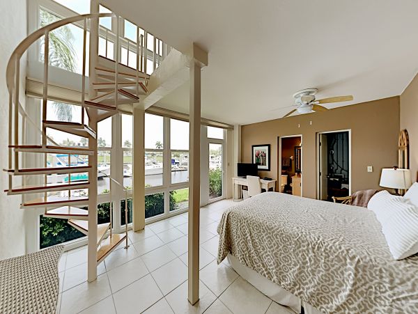 Naples Condo 1009965