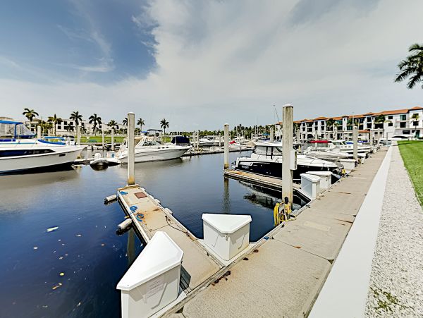 Naples Condo 1009965