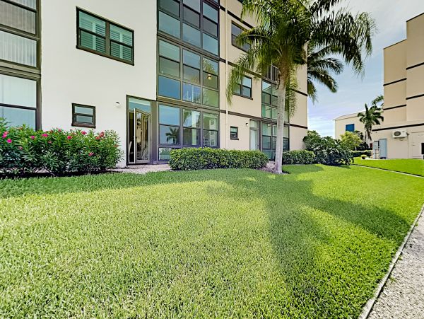 Naples Condo 1009965