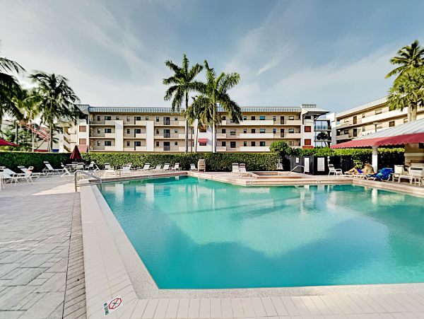 Naples Condo 1009965