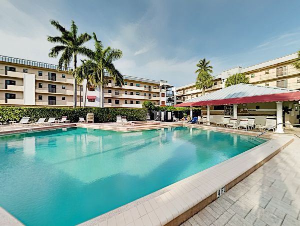 Naples Condo 1009965