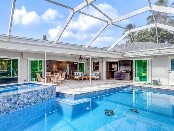 Naples Home 1009966