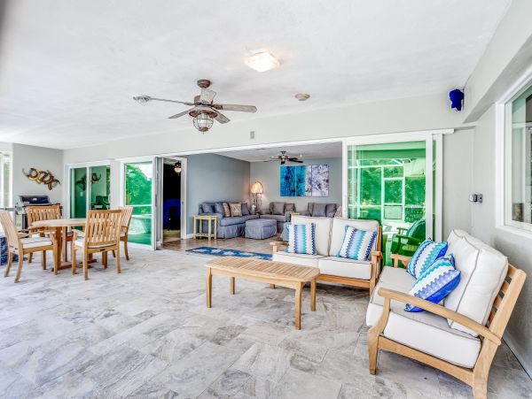 Naples Home 1009966