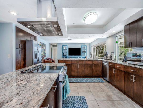 Naples Home 1009966