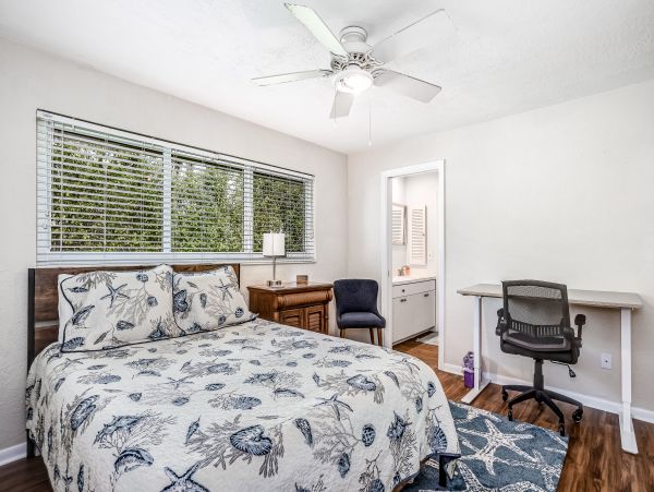 Naples Home 1009966