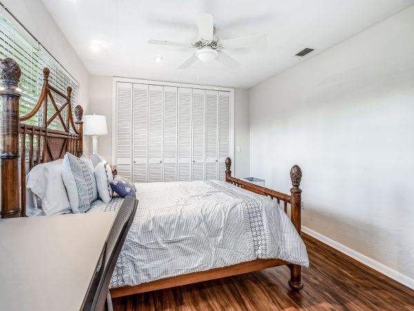 Naples Home 1009966