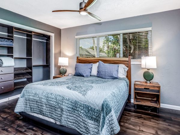 Naples Home 1009966