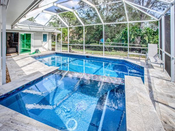 Naples Home 1009966