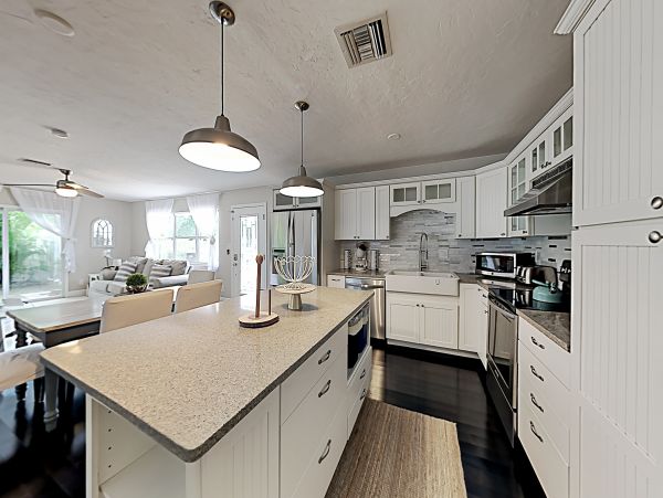 Sarasota Home 1009978
