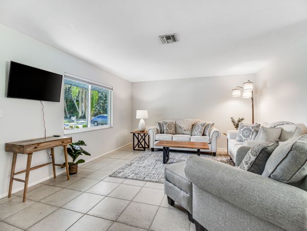 Sarasota Lovely Vacation Residence with 2 Bedrooms
