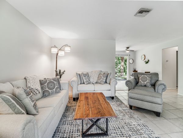 Sarasota Lovely Vacation Residence with 2 Bedrooms