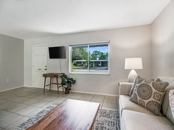Sarasota Lovely Vacation Residence with 2 Bedrooms