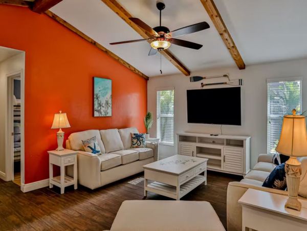 Canal-Front Vacation Home with Pool & Dock in Cape Coral