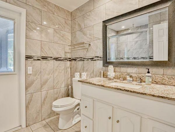 Canal-Front Vacation Home with Pool & Dock in Cape Coral
