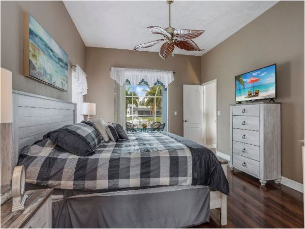 Cape Coral Home 1009998