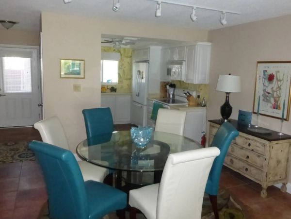 Siesta Key Two Bedroom Rental Condo with Beach Across the Street
