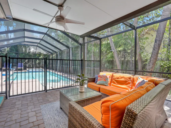 Lovely Vacation Home with 4 Bedrooms & Pool in Siesta Key