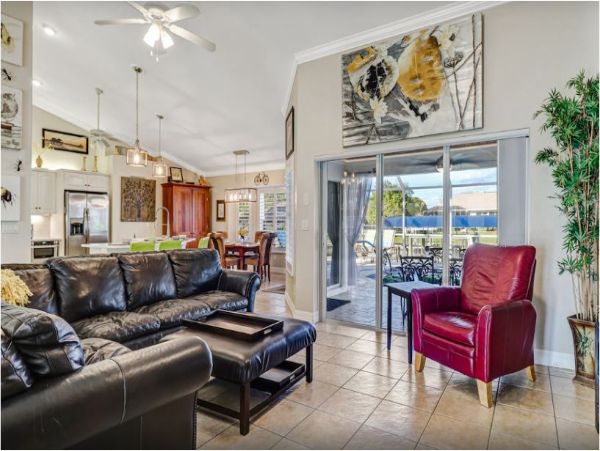 Cape Coral Home 1010020