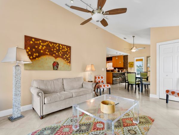 Siesta Key 4 Bedroom Home Private Pool 200 steps to Sand