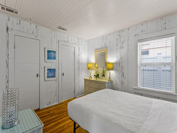 Siesta Key 4 Bedroom Home Private Pool 200 steps to Sand