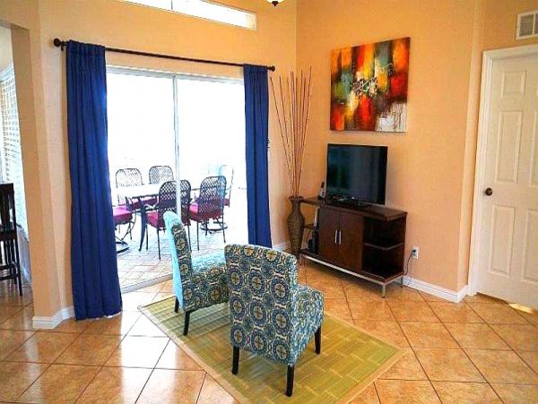 Cape Coral Vacation House with 3 Bedrooms Sleeps 6