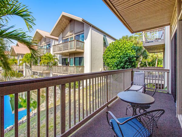 TownHouse Siesta Key Walk to Beach Sleeps 6