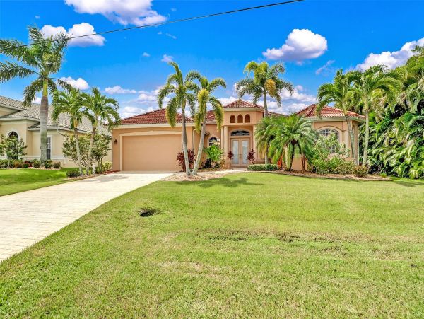Cape Coral Vacation Pools Home Four Bedroom