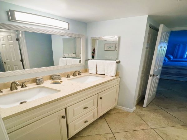 Siesta Key Vacation Condo Three Bedroom