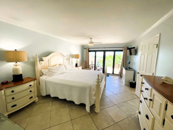Siesta Key Vacation Condo Three Bedroom