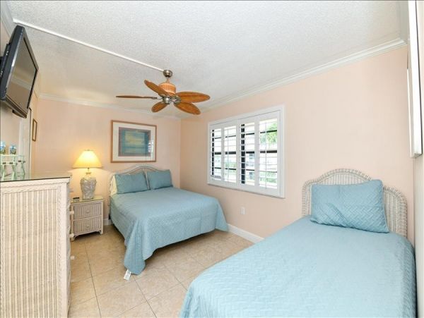Beach Condo Siesta Key Lovely.