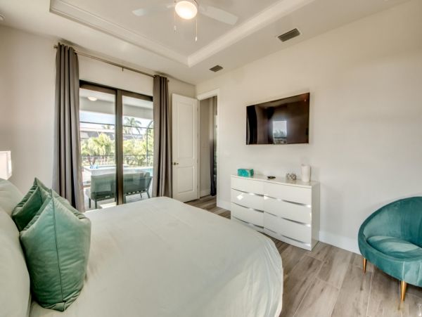 Cape Coral Home 1010046