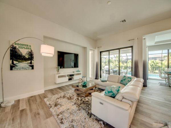 Cape Coral Home 1010046