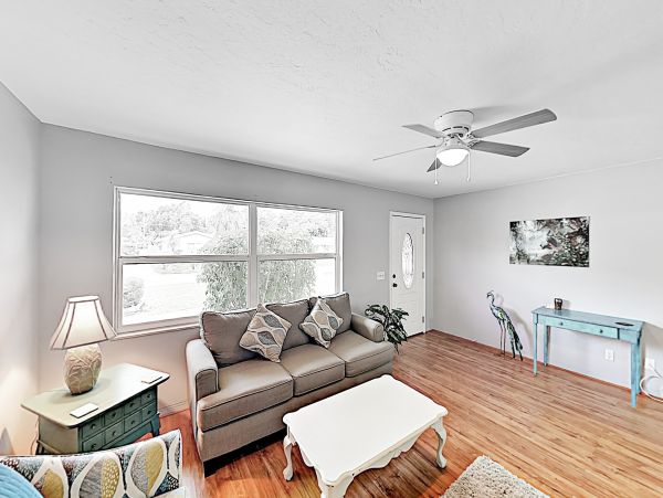 Lovely 2 Bedroom Vacation Rental in Clearwater