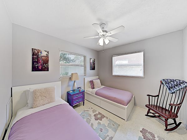 Lovely 2 Bedroom Vacation Rental in Clearwater