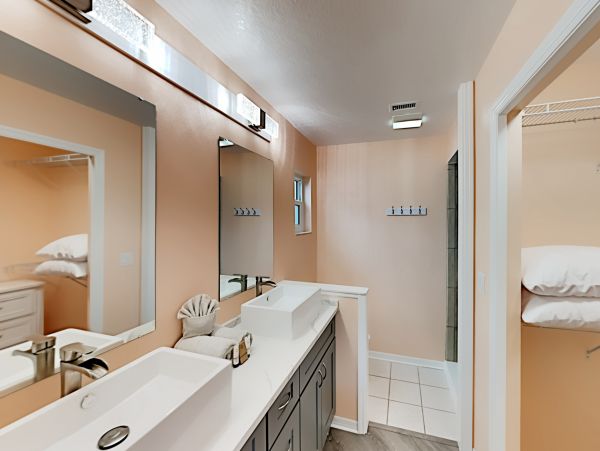 Clearwater Home 1010049