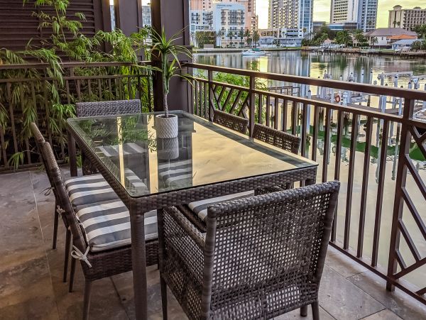 Spectaclar 3 bedroom on the Water