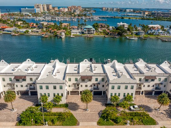 Spectaclar 3 bedroom on the Water