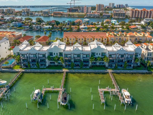 Spectaclar 3 bedroom on the Water