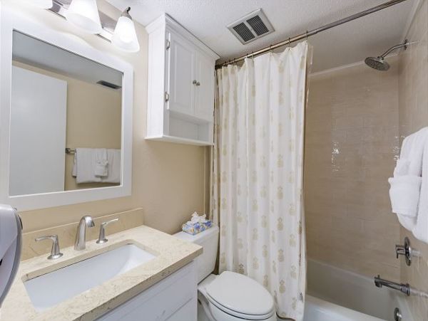 Two Bedroom Gulfside Vacation Condo in Siesta Key