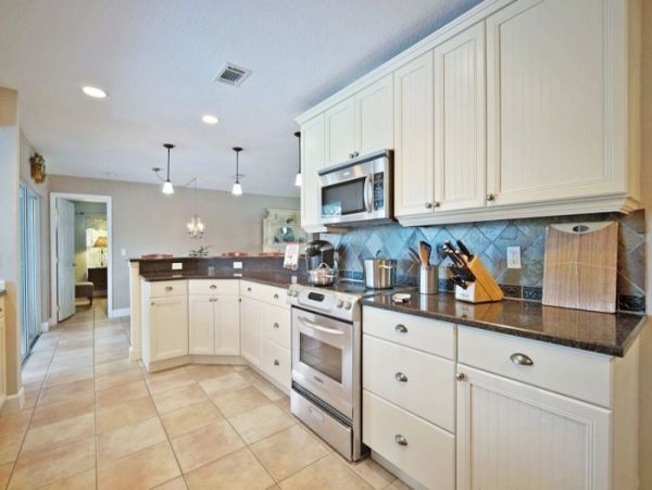 Cape Coral Vacation Home Four Bedroom with Pool