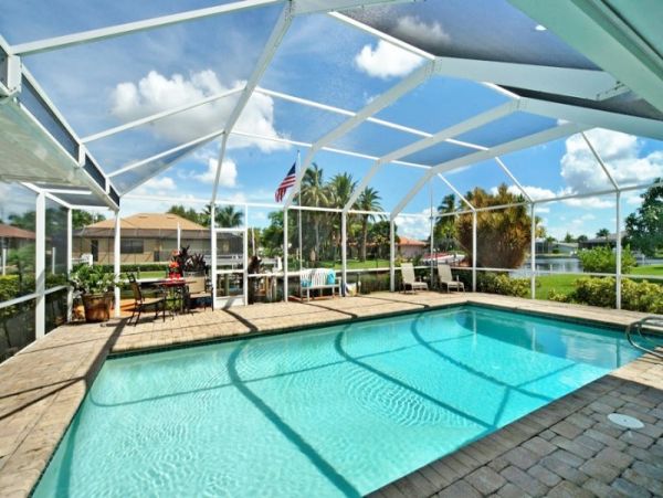 Cape Coral Vacation Home Four Bedroom with Pool
