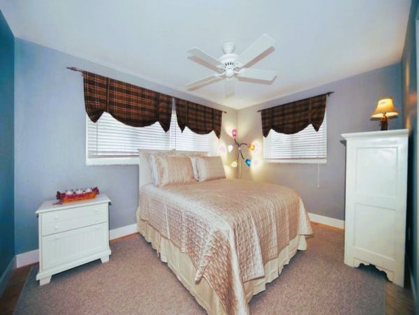 Cape Coral Vacation Home Four Bedroom with Pool