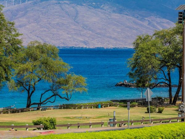 Wailea 2 Bedroom Vacation Condo with Pool and Close to Beach