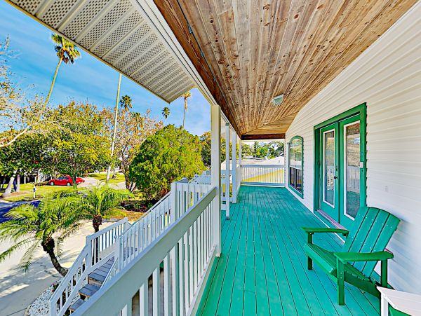 Indian Rocks Indian Shores Home 1010089