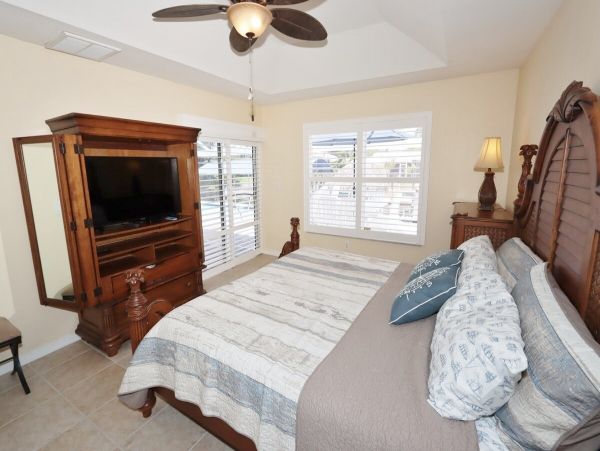 Cape Coral Home 1010097